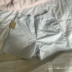 Aritzia Wilfred Free Breeze Short 5”